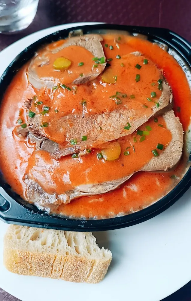 Beef Tongue with Mashed Potatoes and Gravy